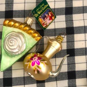 Set of 2 Old World ornaments